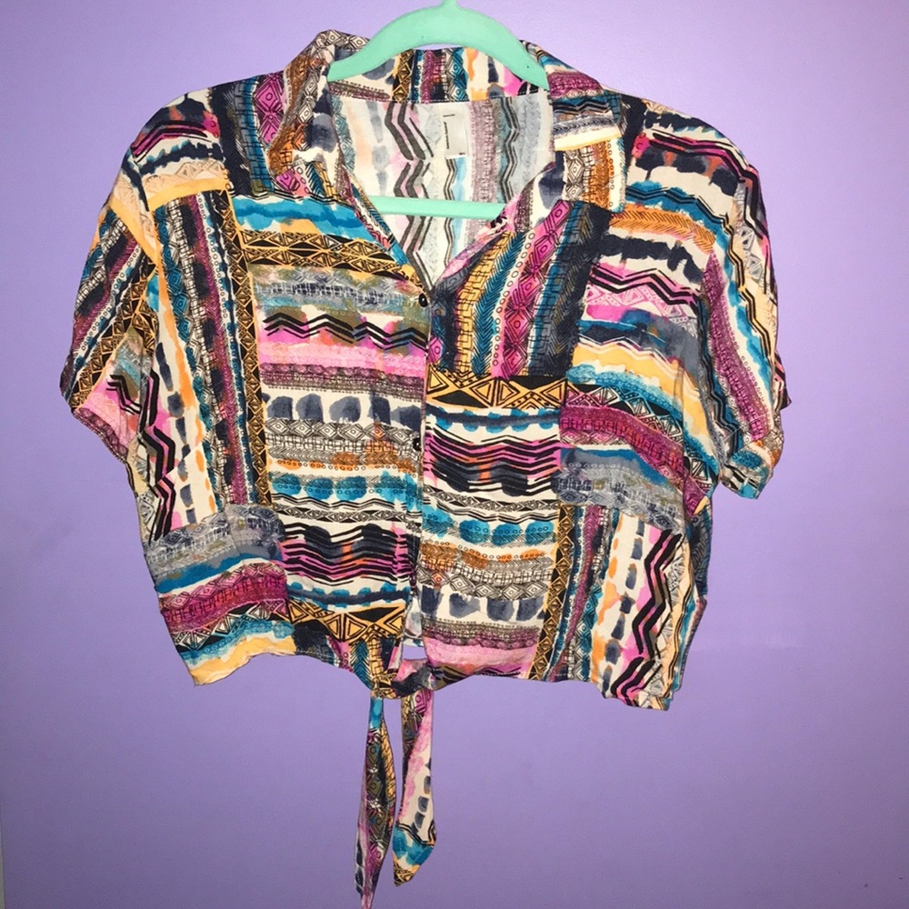 AA CROP TOP